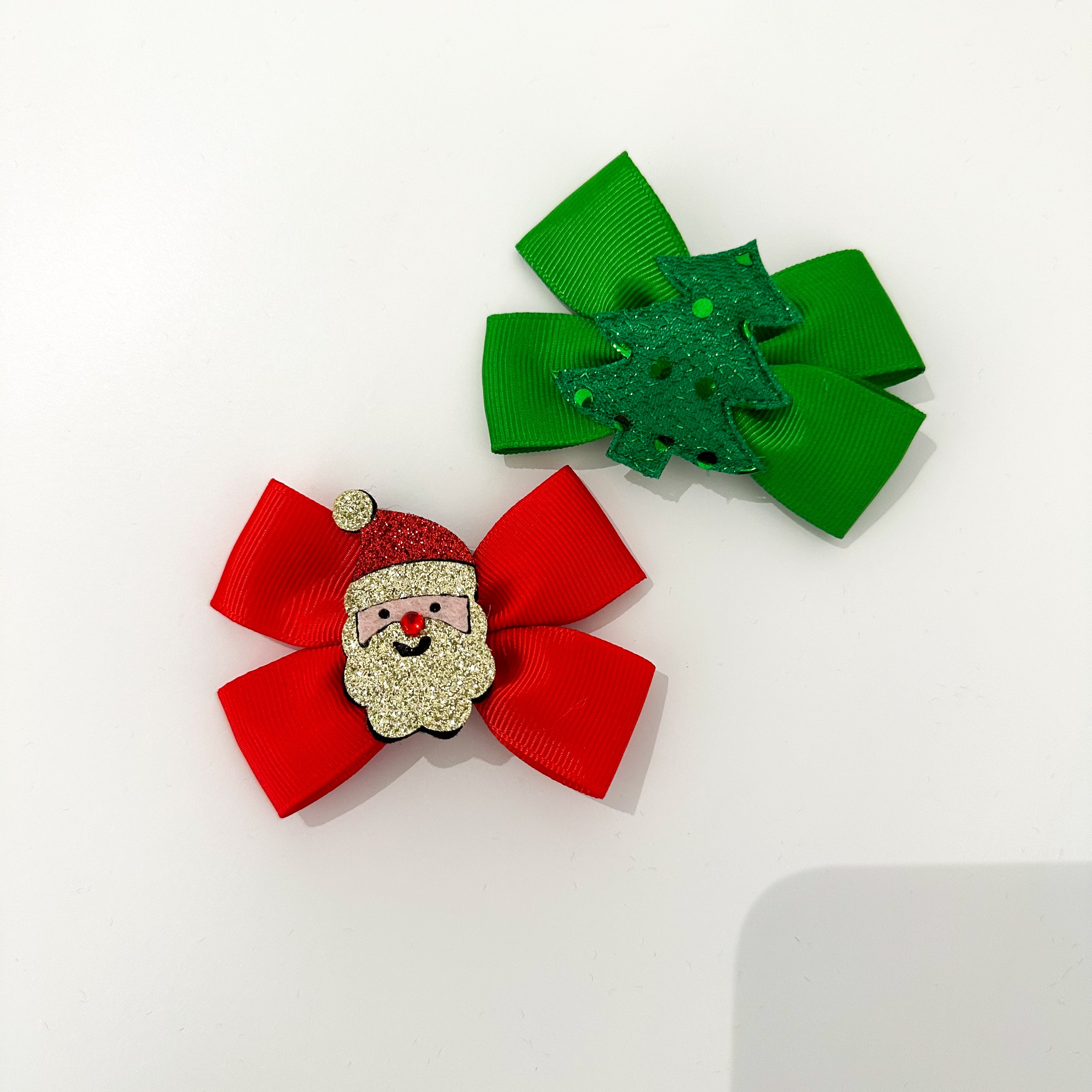 SANTA & CHRISTMAS TREE BOWS