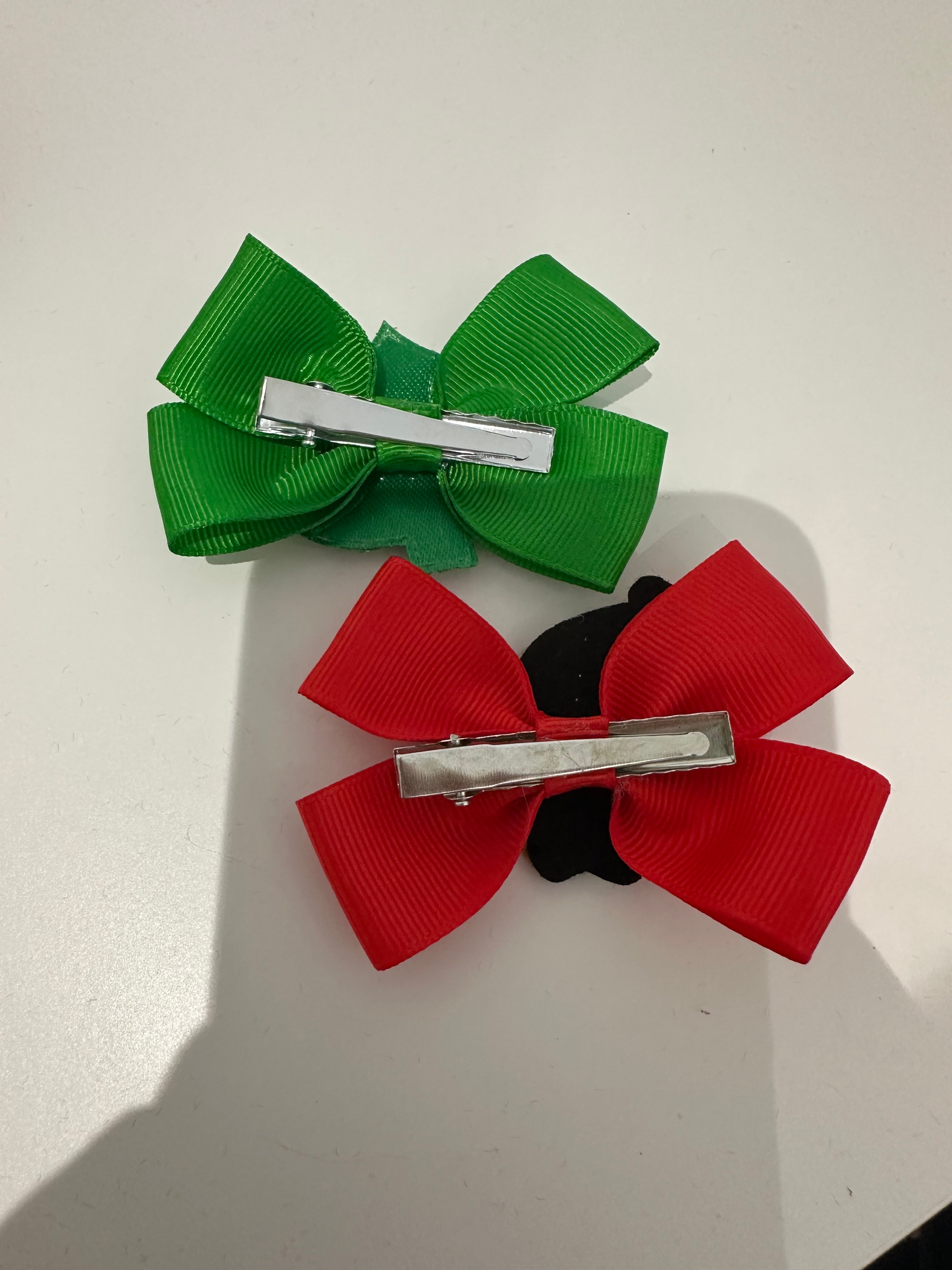 SANTA & CHRISTMAS TREE BOWS