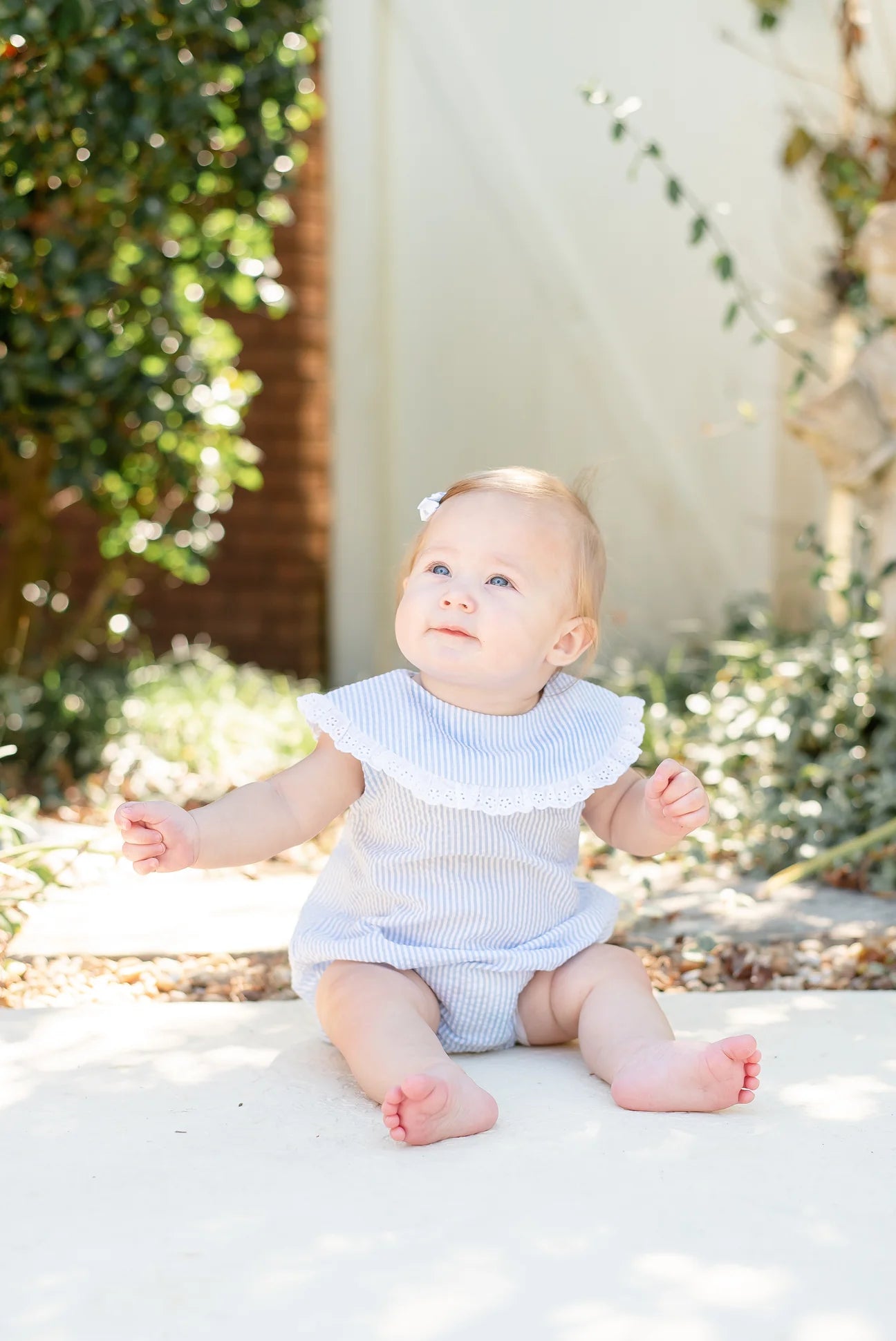 CLASSIC LIGHT BLUE SEERSUCKER COLLARED ROMPER